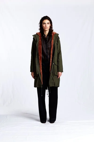 Look 18